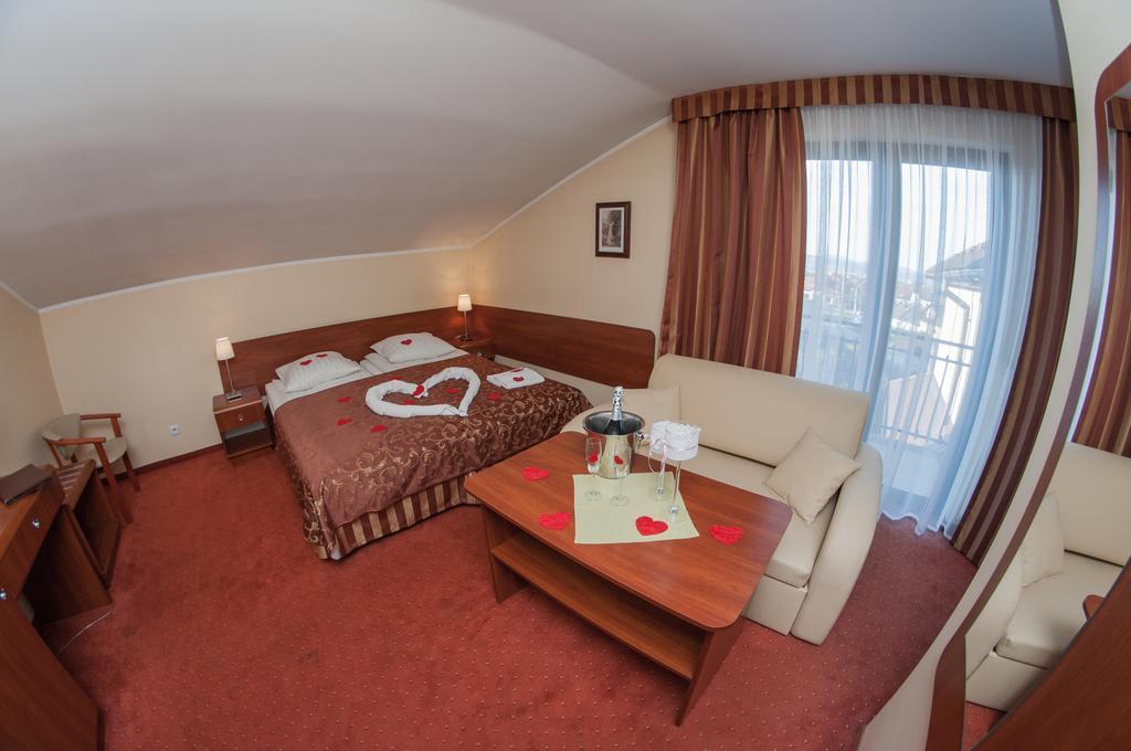 Hotel Rypsowka Nowy Sącz Exterior foto